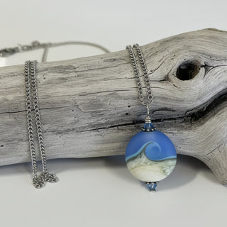 Garry White (Glass in Motion) - Necklace - Lampwork pendant - Circle - 20" chain