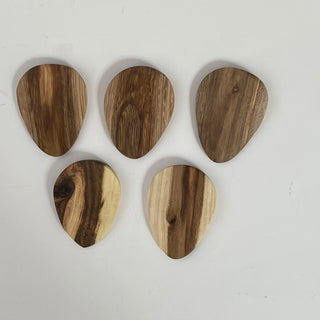 Island Ivory (Francois Lavigne) - Scotchbroom Guitar Pick