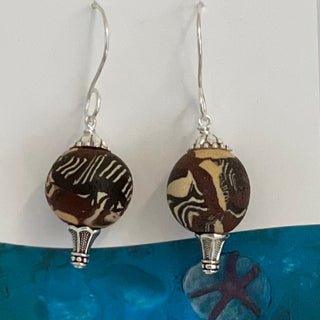 Lynn Orriss - Earrings - Brown & beige, medium ball - Lynn Orriss - McMillan Arts Centre Gallery, Gift Shop and Box Office - Vancouver Island Art Gallery